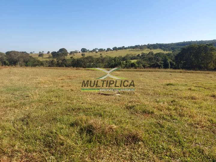 Terreno à venda, 251m² - Foto 1